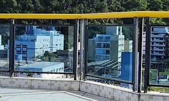 Imagem 3: Cobertura alto padrão com sacada gourmet e vista parcial do mar, com lazer no condomínio e