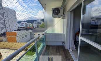 Imagem 3: Apartamento padrão com sacada, 3 dormitórios sendo 2 suítes, lado praia Enseada-Guarujá/SP