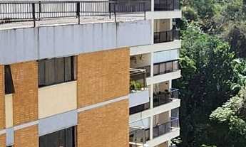 Imagem 2: Apartamento Alto Padrão com acesso a sacada compartilhada com suíte, 3 dormitórios sendo 1