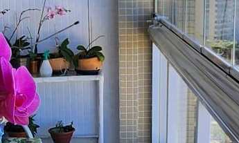 Imagem: Apartamento alto padrão com sacada envidraçada
