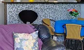 Imagem 4: Apartamento alto padrão com acesso a sacada frente mar, 2 dormitórios climatizados sendo 1