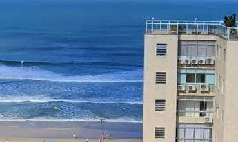 Imagem 2: Apartamento com 3 dormitórios sendo 1 suíte, sacada vista mar na Praia de Pitangueiras - G