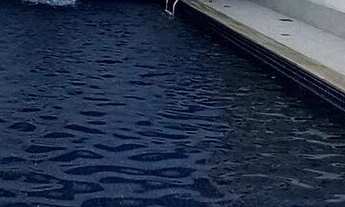 Imagem 2: Apartamento alto padrão com sacada ampla e vista para o mar, 3 suítes sendo 1 com acesso a