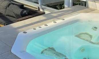 Imagem 3: COBERTURA PENTHOUSE com 4 suítes climatizadas, Hidromassagem com vista mar, lazer no condo