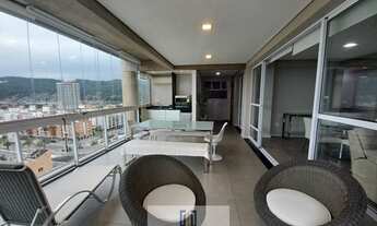 Imagem 4: Apartamento alto padrão com sacada gourmet e vista parcial do mar, lazer completo em lado