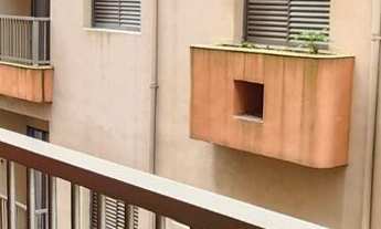 Imagem: Apartamento reformado em região residencial