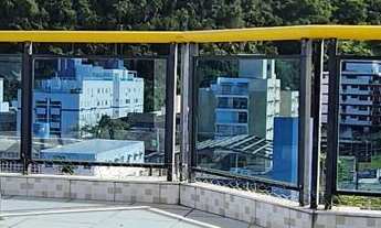 Imagem 3: Cobertura alto padrão com sacada gourmet e vista parcial do mar, com lazer no condomínio e