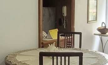 Imagem 1: Apartamento com 1 dormitório amplo, á menos de 150 metros do mar - PITANGUEIRAS-Guarujá/SP