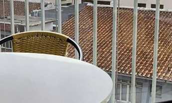 Imagem 2: Apartamento recém reformado com 3 dormitórios, sala 2 ambientes com sacada vista parcial d