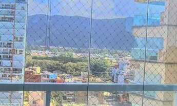 Imagem 4: Apartamento alto padrão com acesso a sacada gourmet com vista lateral do mar, 2 dormitório