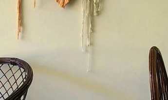 Imagem 7: Apartamento com acesso a sacada, 2 dormitórios climatizados sendo 1 suíte, na praia das AS