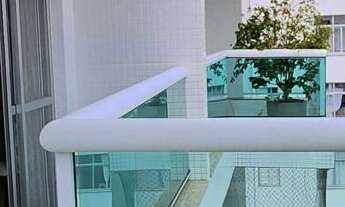 Imagem 4: Apartamento alto padrão com sacada, 3 dormitórios sendo 1 suíte + dormitório de serviço, à