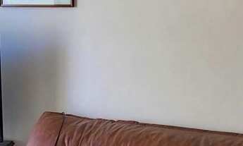 Imagem 6: Apartamento com acesso a sacada, 2 dormitórios climatizados sendo 1 suíte, na praia das AS