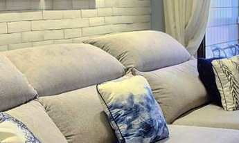 Imagem: Apartamento reformado com acesso a sacada