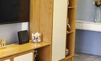 Imagem 5: Apartamento reformado com acesso a sacada envidraçada, 2 dormitórios climatizados sendo 1