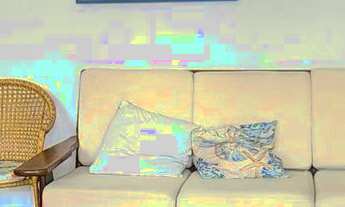 Imagem 5: Apartamento reformado com acesso a sacada, 3 dormitórios climatizados sendo 1 suíte, lado