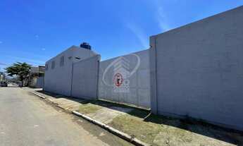 Imagem: Área, 1600M² de Área Construída na Rua