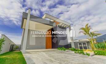 Imagem: Casa à venda no bairro Santa Regina - Camboriú/SC