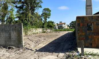 Imagem: Terreno com 630 m², pronto para construir