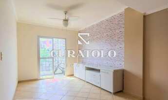 Imagem: Apartamento com 2 dormitórios, varanda