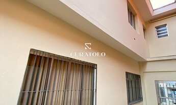 Imagem 2: Investimento Inteligente: Casa Sobrado com garagem e salão para renda, ótimo para investim