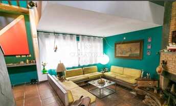 Imagem 4: Excelente Sobrado no bairro Água Rasa, com 3 Dorms, quintal e 3 Vagas Cobertas - Ao lado d