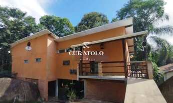 Imagem: Casa à venda com 3 quartos e 4 vagas em