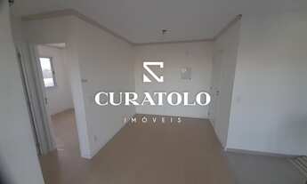 Imagem 3: Apartamento em ótima localização! com 2 dormitórios 1 vaga e varanda no Condomínio Amadis