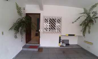 Imagem 4: Moradia perfeita para a família: Sobrado com 3 quartos, 2 vagas cobertas e quintal com chu