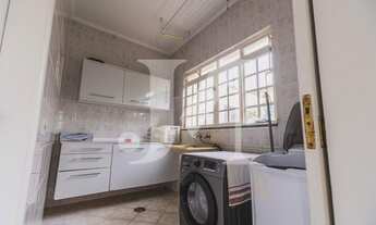 Imagem 7: Casa sobrado de 220m², 4 dormitórios, sendo 1 suíte com sacada, área gourmet com 1 banheir