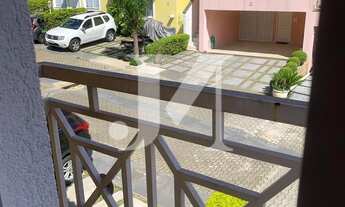 Imagem 1: Sobrado em Condomínio Fechado de 120², 4 Dormitórios com 1 Suíte e 2 Vagas no Condomínio V