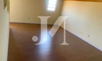 Imagem 3: Sobrado em Condomínio Fechado de 120², 4 Dormitórios com 1 Suíte e 2 Vagas no Condomínio V