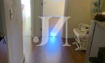 Imagem 6: Sobrado em Condomínio Fechado de 120², 4 Dormitórios com 1 Suíte e 2 Vagas no Condomínio V