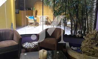 Imagem 2: Casa Sobrado de 650m², 5 Dormitórios, 5 Suítes e 5 Vagas de garagem????