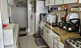 Imagem 5: Apartamento Padrão de 80m², 03 Dormitórios com 01 Suíte e 1 Vaga no Condomínio Porto Segur