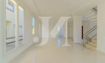 Imagem 7: Casa Sobrado em Condomínio Fechado de 300m², 5 Dormitórios sendo 4 Suítes e 6 Vagas no Con