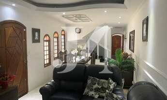 Imagem 2: Casa Sobrado de 240m², 3 Dormitórios com 1 Suíte e 2 Vagas