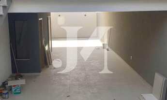 Imagem 2: Casa Sobrado de 256m², 3 Suítes, Sala 02 ambientes com área gourmet e churrasqueira e 6 Va