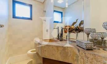 Imagem 7: Apartamento Cobertura de 395m², 4 Dormitórios sendo 3 Suítes, com dependência de empregada