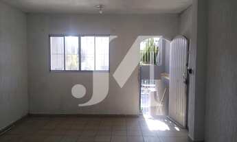 Imagem 2: Casa sobrado de 160m², Sobrado com 5 salas, copa, 3 banheiros. Garagem para um carro que p