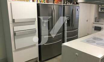 Imagem 6: Apartamento Alto Padrão de 425m², 3 Dormitórios com 3 Suítes e 7 Vagas no Condomínio Amede