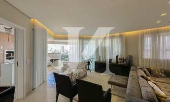 Imagem 2: Apartamento Alto Padrão de 202m², 3 Suítes e 4 Vagas no Condomínio Residencial Montalcini