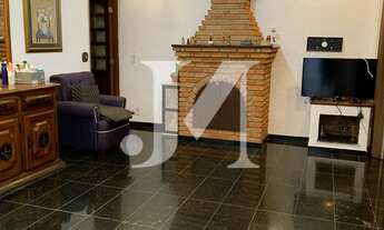 Imagem: Casa Térrea de 320m², 3 Dormitórios sendo1