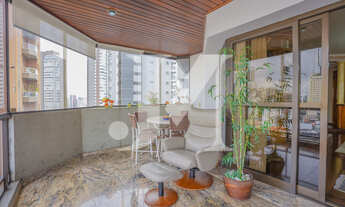 Imagem 2: Apartamento Alto Padrão de 202m² com 3 suítes e 3 vagas de garagem no Condomínio Edifício