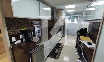 Imagem 7: Apartamento Alto Padrão de 155m² com Varanda Gourmet, 3 Suítes e 3 Vagas para venda no con