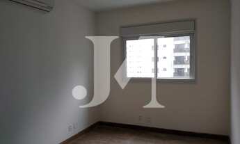 Imagem 6: Apartamento de 218m², 4 Dormitórios com 2 Suítes e 4 Vagas no Condomínio Residencial Mari