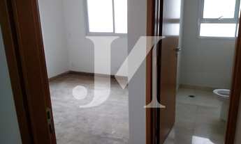 Imagem 7: Apartamento de 218m², 4 Dormitórios com 2 Suítes e 4 Vagas no Condomínio Residencial Mari