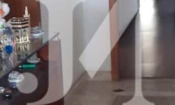 Imagem 3: Apartamento Alto Padrão de 186m² com 5 Dormitorios sendo 2 suítes e 3 vagas de garagem no