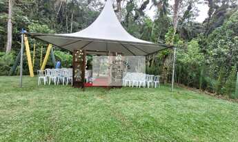 Imagem 5: Sítio com 27.649 m², escriturado, com ampla area de eventos e ótima estrutura, analisa tro