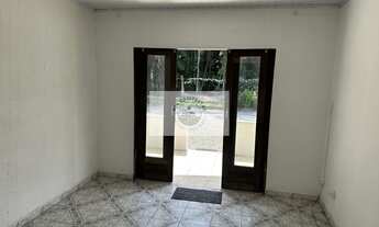 Imagem 3: Sítio com 3.513 m², casa com 2 quartos, amplo rancho, frente para o asfalto